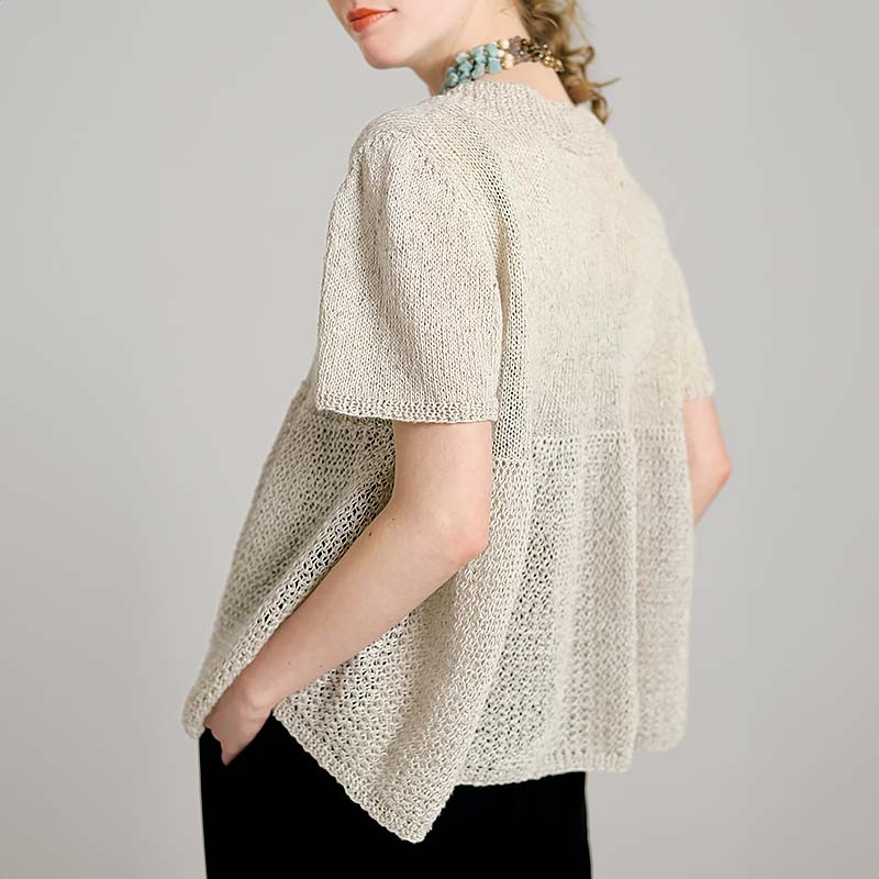 Pullover with plenty of gathers L/LL size