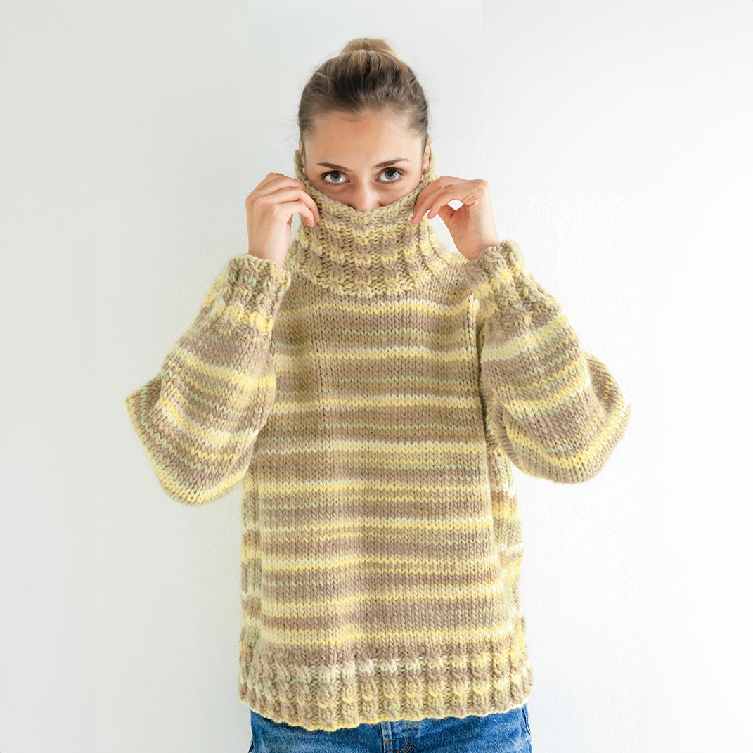 Beige step-dyed pullover