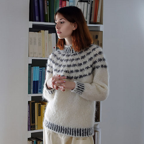 Top-down round yoke pullover