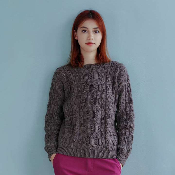 oval pattern pullover