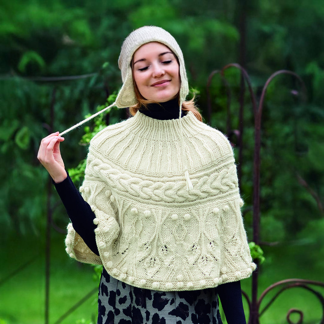 short poncho with ground pattern